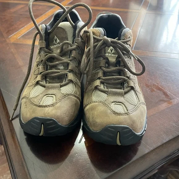 Vasque Vibram Leather Hiking Shoes Womens size 8.5 - Picture 3 of 7